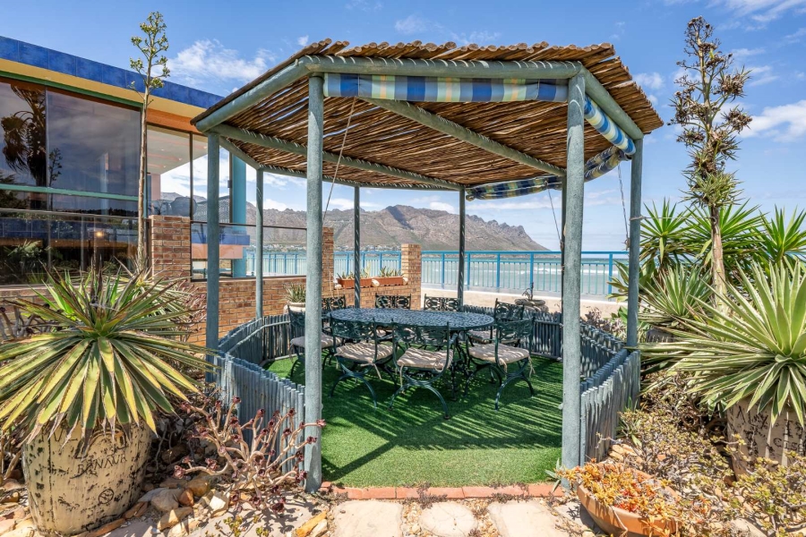 4 Bedroom Property for Sale in Gordons Bay Western Cape